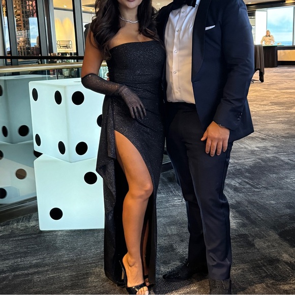 BABYBOO Black sparkle dress and gloves - Picture 5 of 5